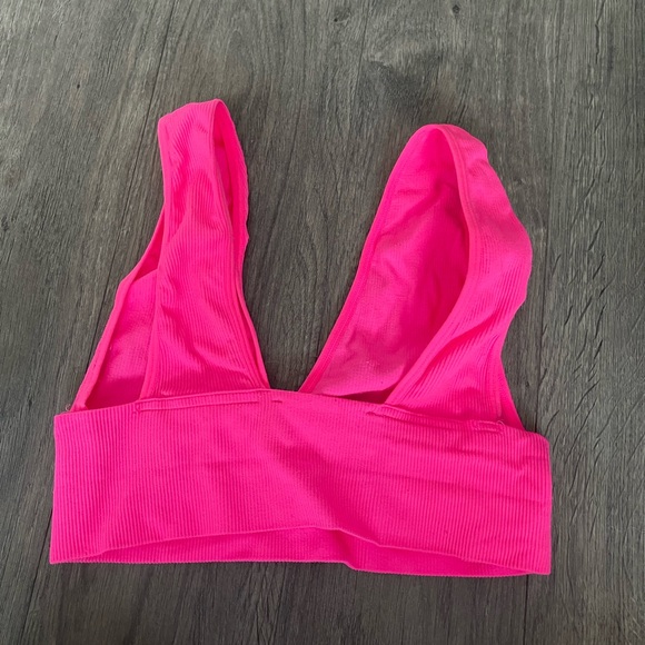 Pink SORELLA bralette (very stretchy) - Picture 2 of 2